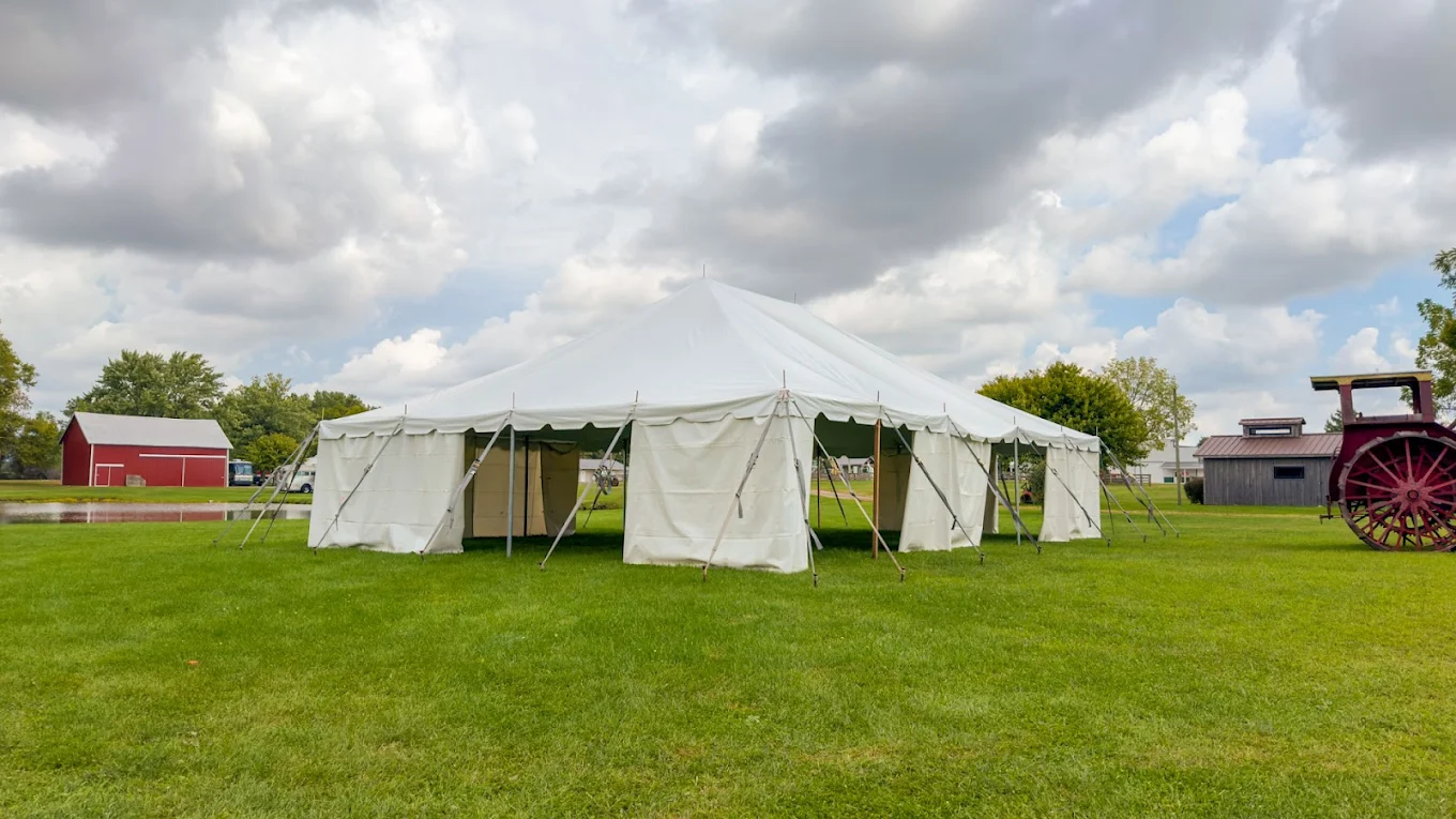 40' x 60' Tent tent &mdash; 40' &times; 60' &middot; About 240 People